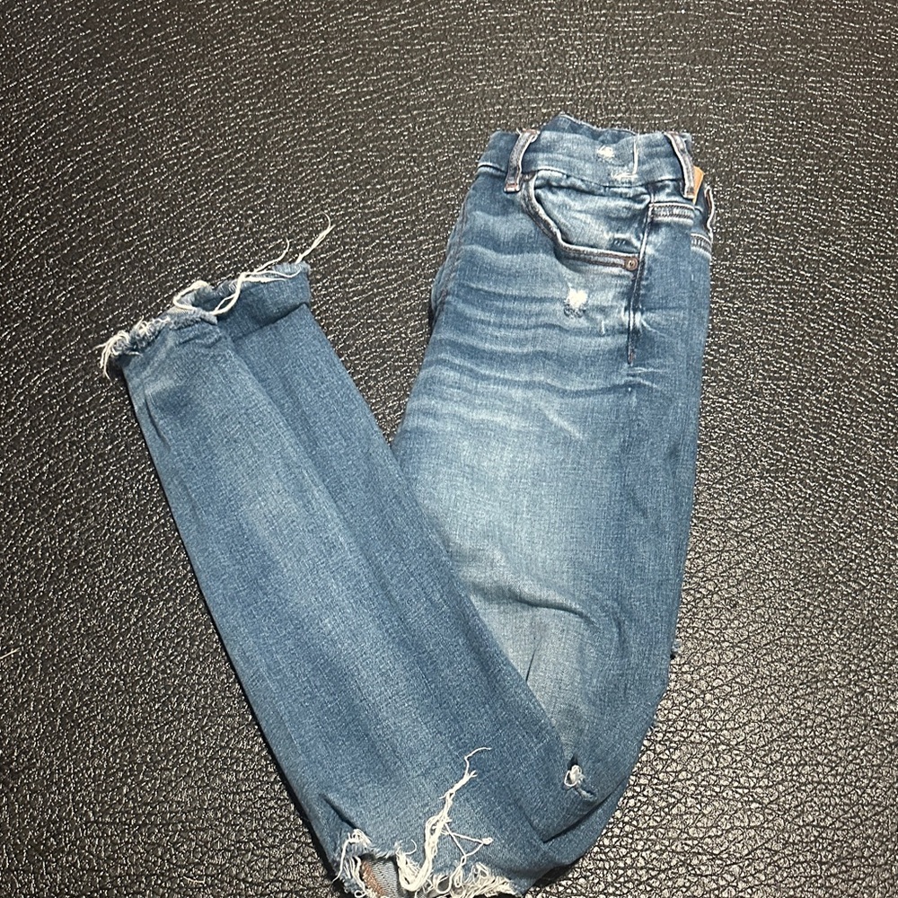 American Eagle Outfitters Distressed Blue Ankle Jeans